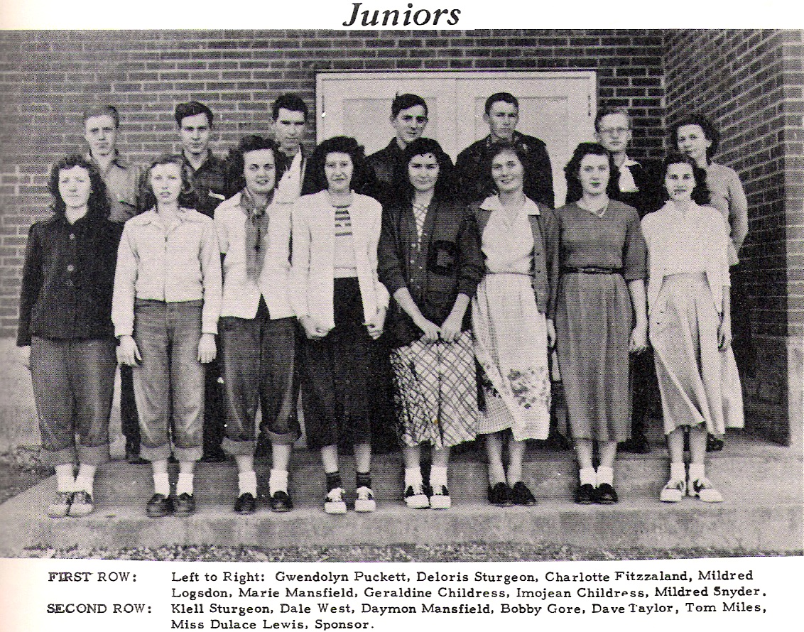 07.CRHSjuniors.bmp.jpg